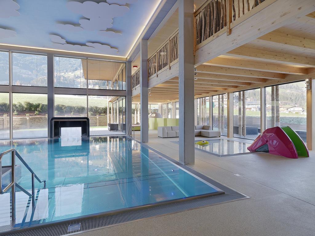 Alpina Zillertal . Family Lifestyle Kinderhotel Fügen Exterior foto