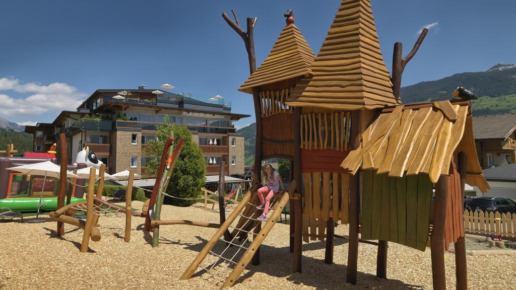 Alpina Zillertal . Family Lifestyle Kinderhotel Fügen Exterior foto