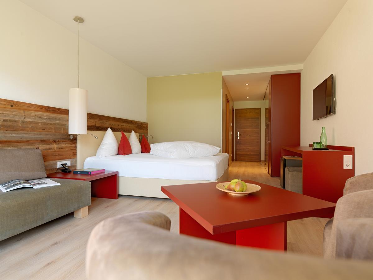 Alpina Zillertal . Family Lifestyle Kinderhotel Fügen Exterior foto